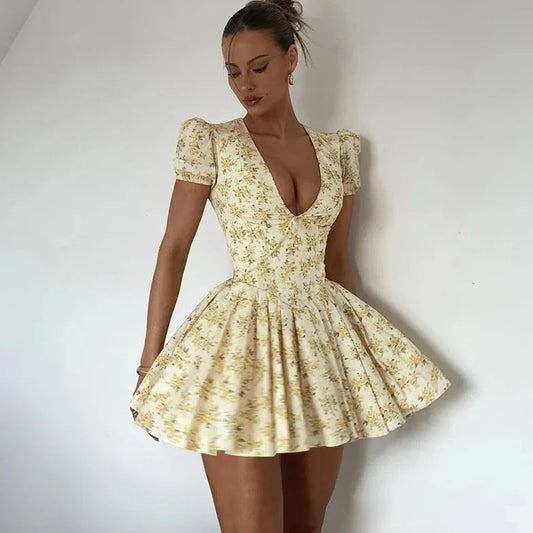 Floral Printed V-Neck Pleated Dress