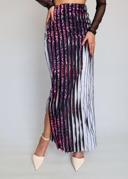 Pleated Long Slit Skirt