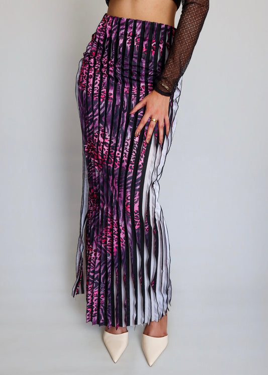 Pleated Long Slit Skirt